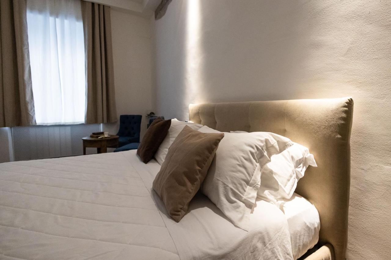 Clavdia Flat Monti Hotel Рим Екстериор снимка